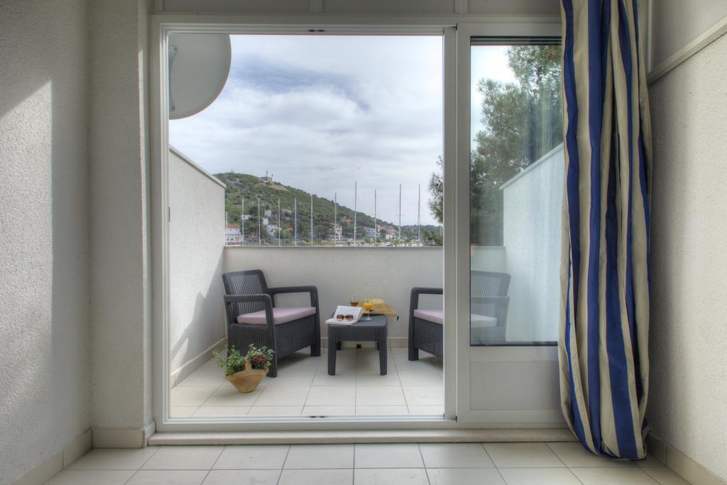 Gina Bed & Breakfast Тисно Екстер'єр фото