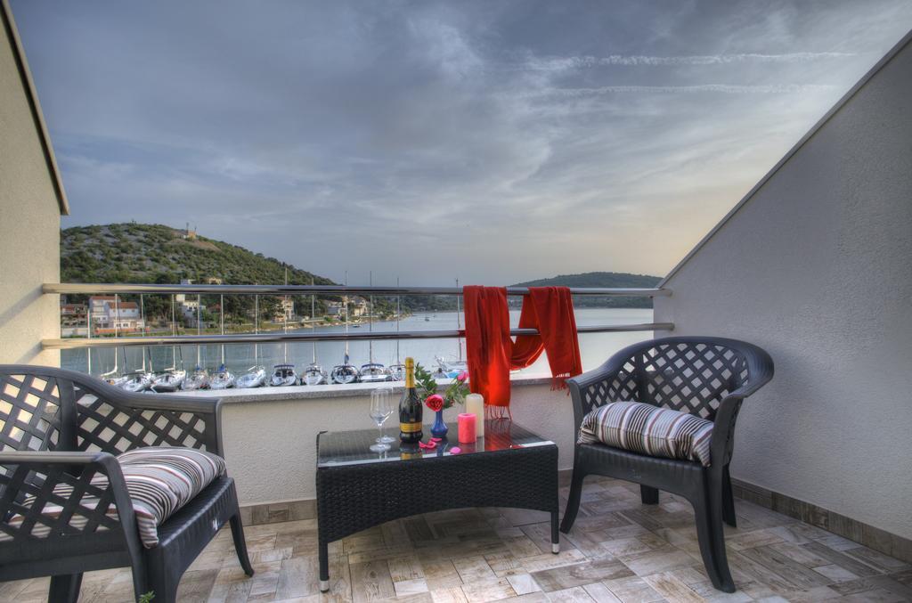Gina Bed & Breakfast Тисно Номер фото
